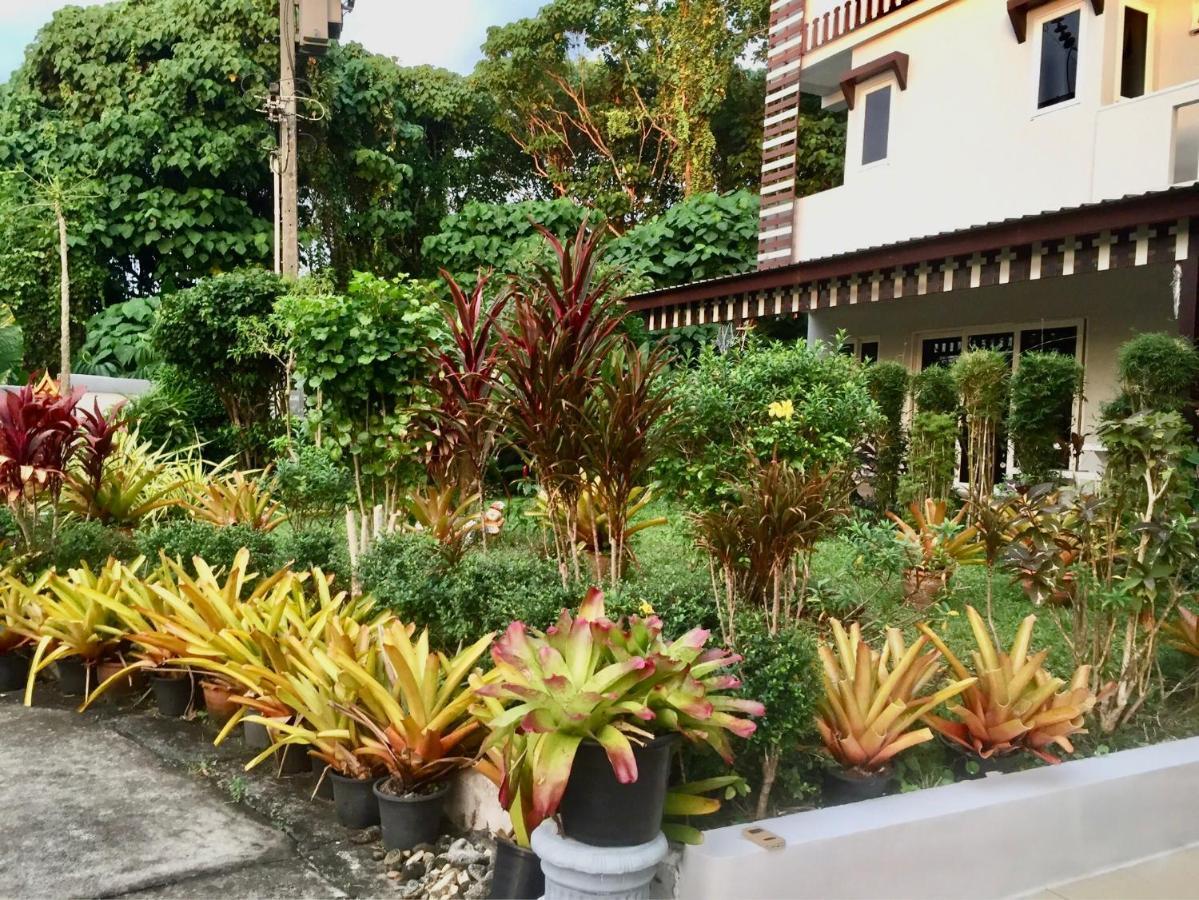 Siray House Aparthotel Phuket Exteriör bild