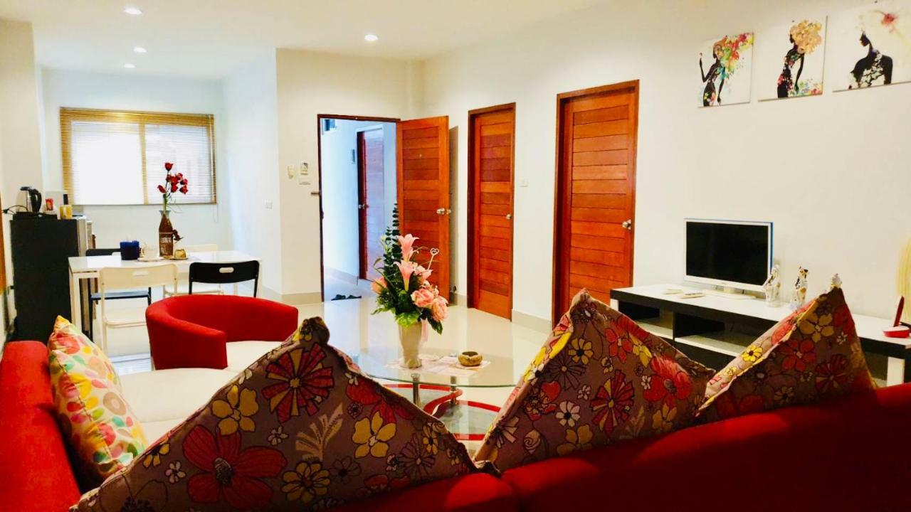 Siray House Aparthotel Phuket Exteriör bild
